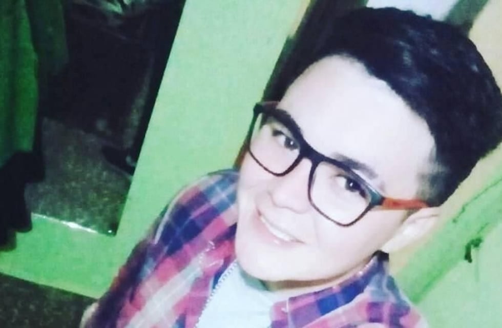 Chocó a un motociclista, lo mató y se fugó: se entregó horas después