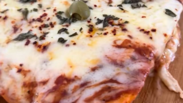 Cómo hacer pizza batida sin leudado.