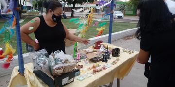 Artesanos de Santa Fe juntan firmas para que las nuevas restricciones involucren a su trabajo