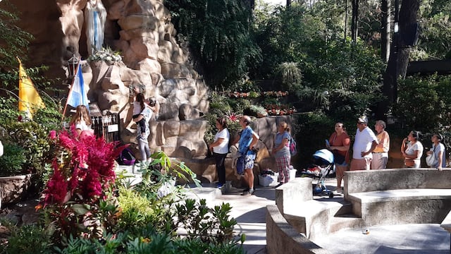 Hubo una importante concurrencia en Alta Gracia en la procesión por la Virgen de Lourdes.