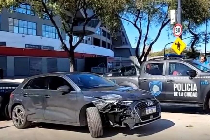 Cómo quedó el auto con el que chocó Claudia Villafañe.