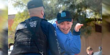 El hincha de Racing de Córdoba que se volvió viral en redes sociales. (Foto de Oscar Lobos)