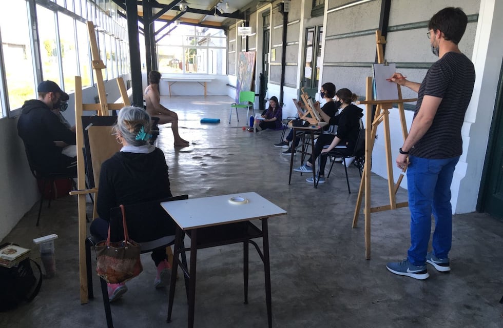 Tres Arroyos: Seminario de dibujo en el Centro Cultural La Estación