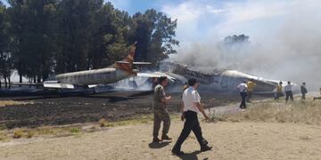 Incendio en la Base Aeronaval Comandante Espora.