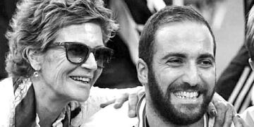 Falleció Nancy Zacarías, la madre de Gonzalo Higuaín.
