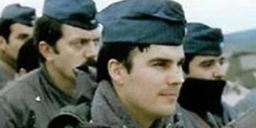 : tiene 67 años, es oriundo de General Pirán y pasó de tener una vida común a realizar acciones heroicas.