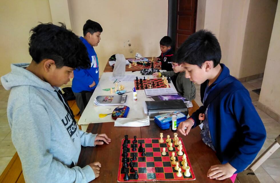 Ajedrez en Jujuy: un atractivo torneo copa el parque Xibi-Xibi este sábado