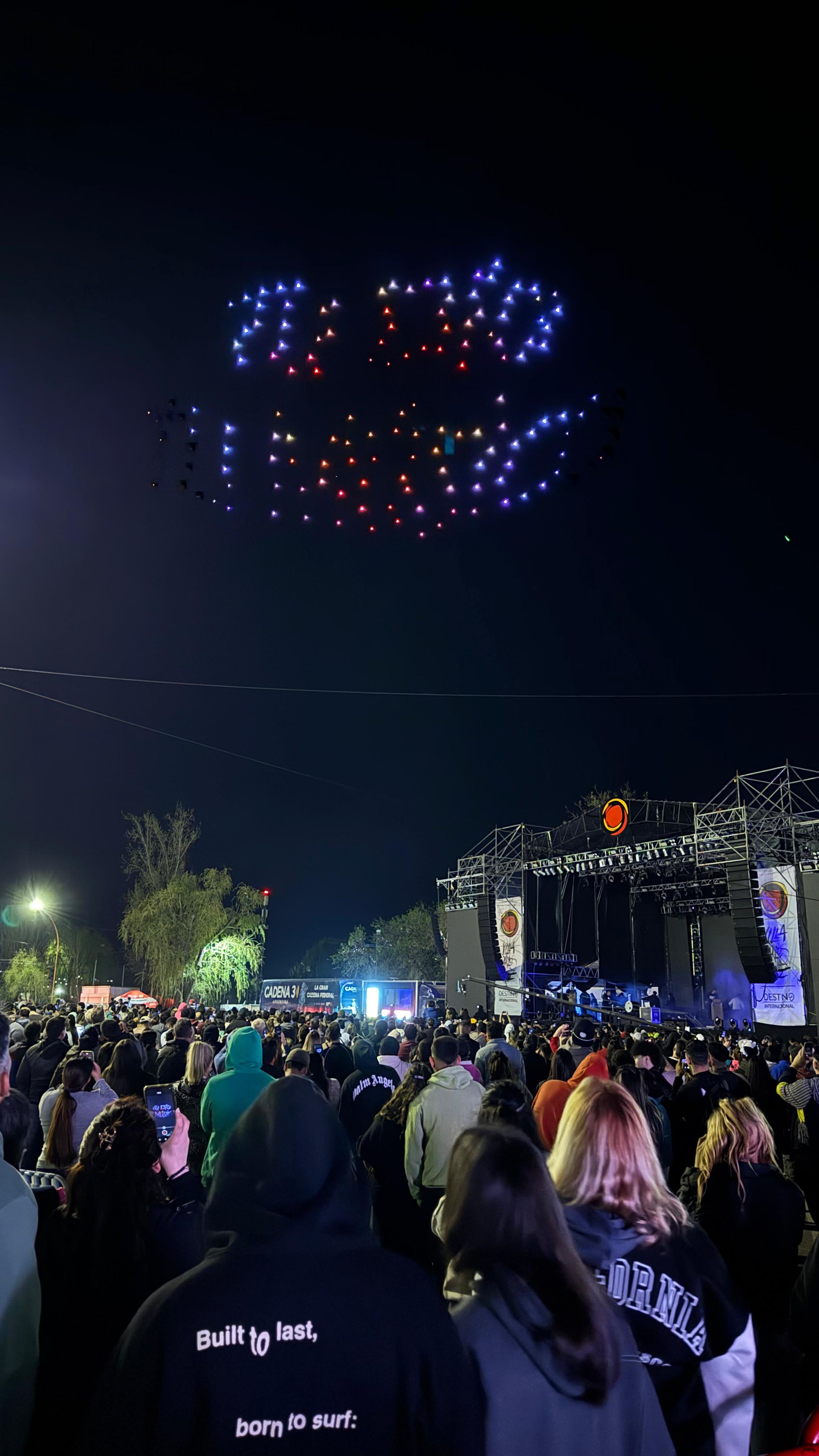 Villa Carlos Paz cerró la primavera con un innovador show de drones