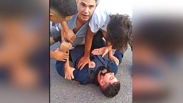 Atacaron a un policía, durante un control vehicular en Sampacho.
