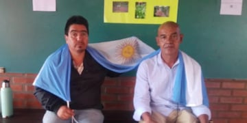 Realizan una huelga de hambre en una escuela de Montecarlo exigiendo la renuncia de la directora.