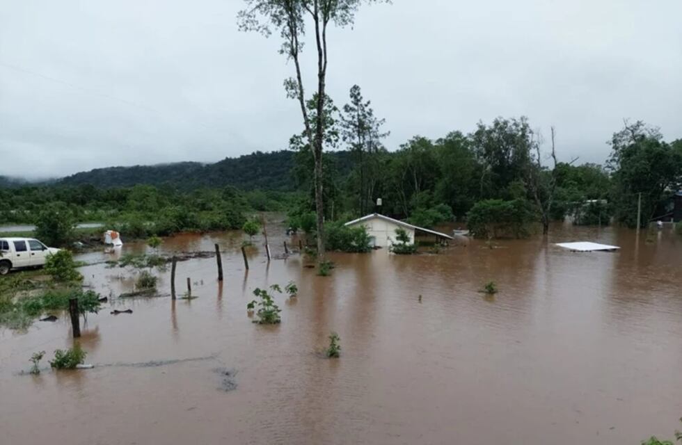 La crecida del río Uruguay mantiene en alerta a localidades misioneras
