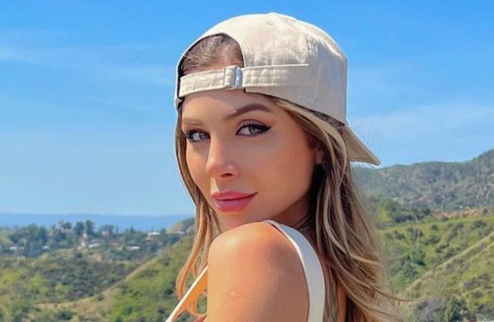 Microtop y puffer, Romina Malaspina sorprendió con un look mega urbano en Instagram