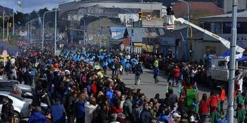 Abre la inscripción para participar del desfile cívico militar por el Aniversario de Ushuaia