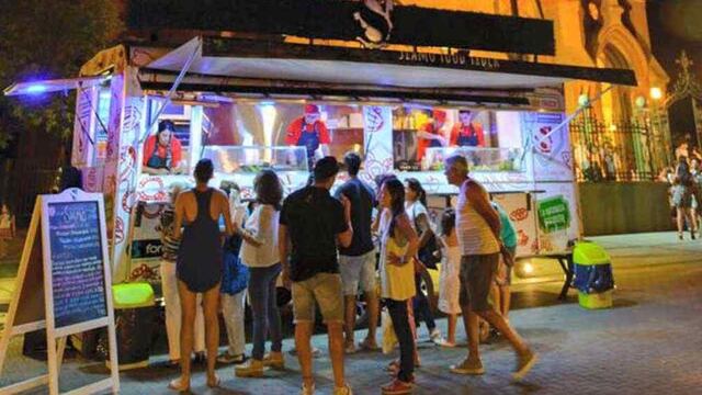 Licitación de espacios públicos para Food Trucks