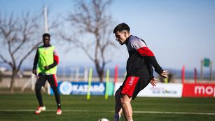 Alex Luna, delantero de Instituto. (Prensa IACC).