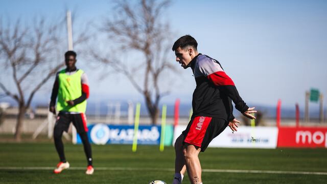 Alex Luna, delantero de Instituto. (Prensa IACC).