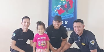 Policías salvaron la vida de una niña de 3 años que se había atragantado en Posadas.