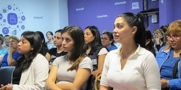 La Ley Micaela establece la instrucción obligatoria de los empleados municipales en materia de violencia de género.