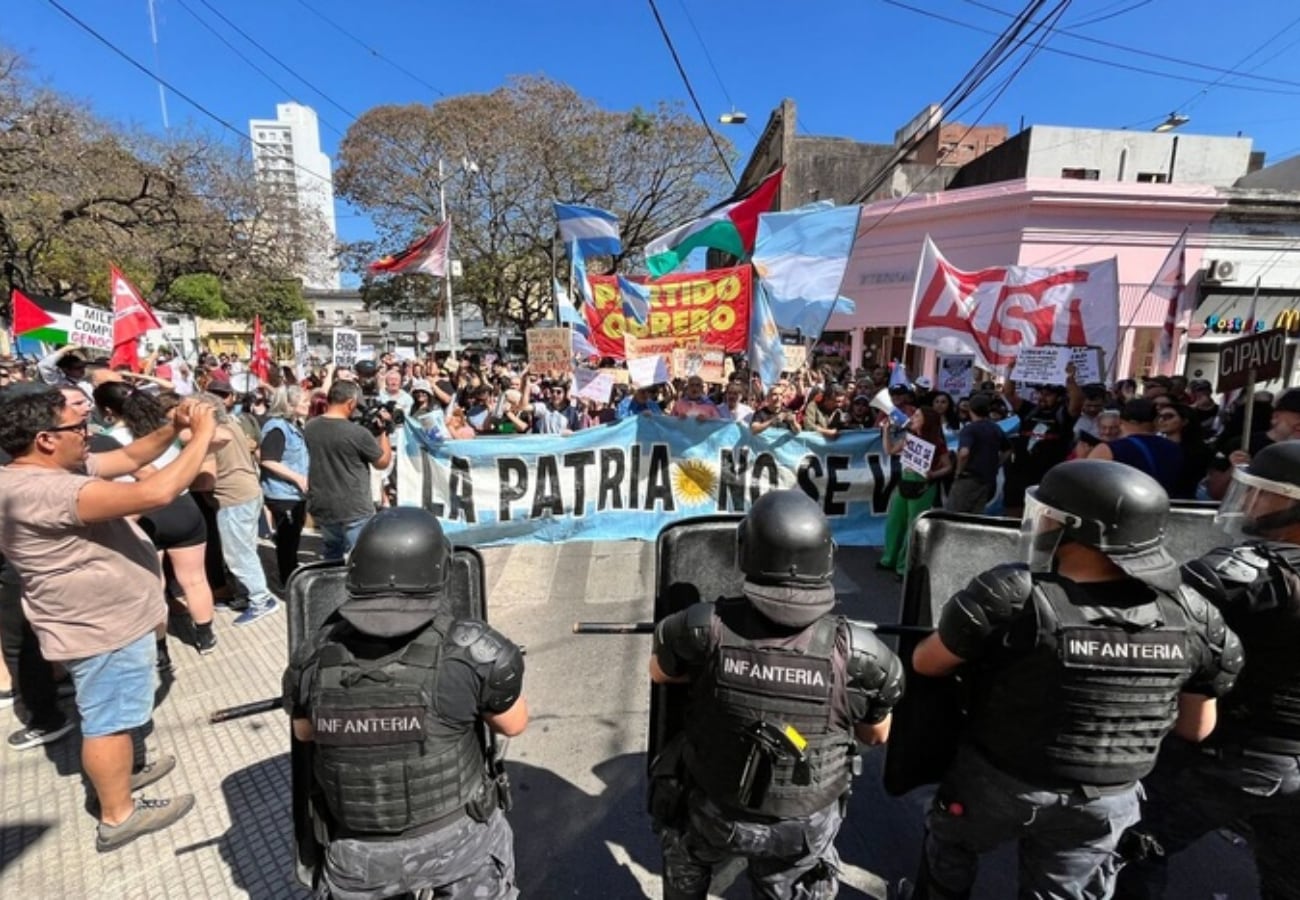 Disturbios en la visita de Milei a Santa Fe