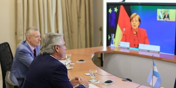 El presidente Alberto Fernández mantuvo una comunicación con la canciller alemana Angela Merkel.