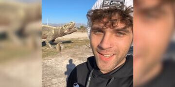 Agustín Guardis de Gran Hermano estuvo de paseo por San Juan y se sacó fotos con sus fans.