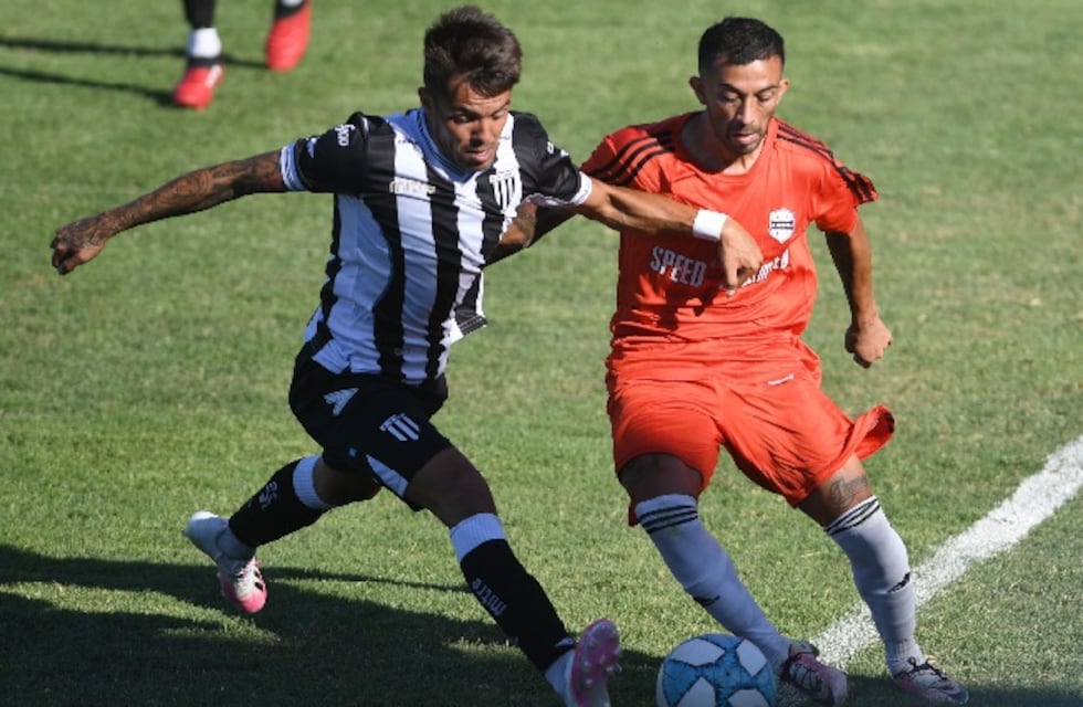 Gimnasia de Mendoza derrotó a Deportivo Riestra de visitante