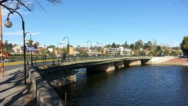 Puentes. Una de las necesidades para mejorar la circulación dentro de Carlos Paz, de cara a los próximos años (La Voz).