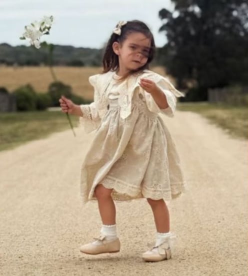 El magnífico look de Sarah, la hija de Barby Franco y Fernando Burlando.