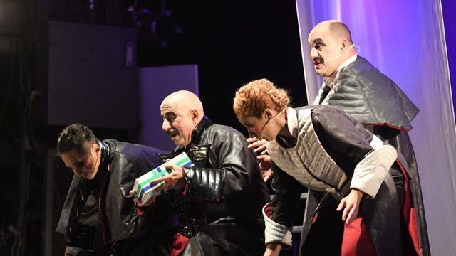 La compañía rosarina Academia del Humor cerró el FTR2021 con su obra “La medicina de Molière”.