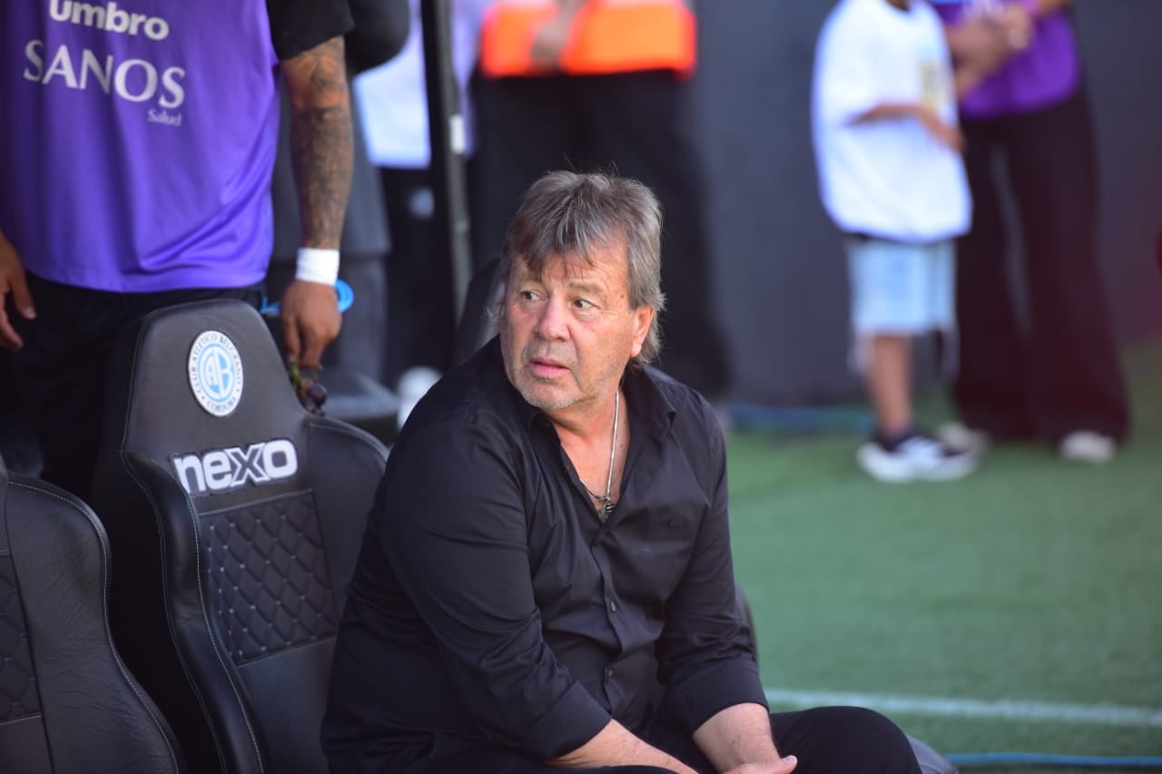 Ricardo Zielinski en el partido de Belgrano vs. Unión, este lunes en el Gigante de Alberdi. (Javier Ferreyra / La Voz)