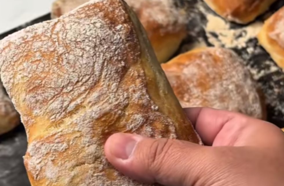 Cómo hacer pan ciabatta y que quede como el de la panadería: receta fácil con 5 ingredientes y en pocos pasos