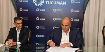 Manzur firmó el decreto con la nueva fecha de las elecciones.