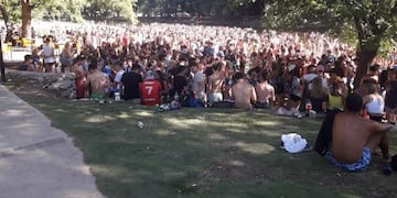 La postal de la multitud en balnearios de Calamuchita se repitió este viernes.