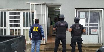 Allanamientos de a AIC en el barrio Jardín