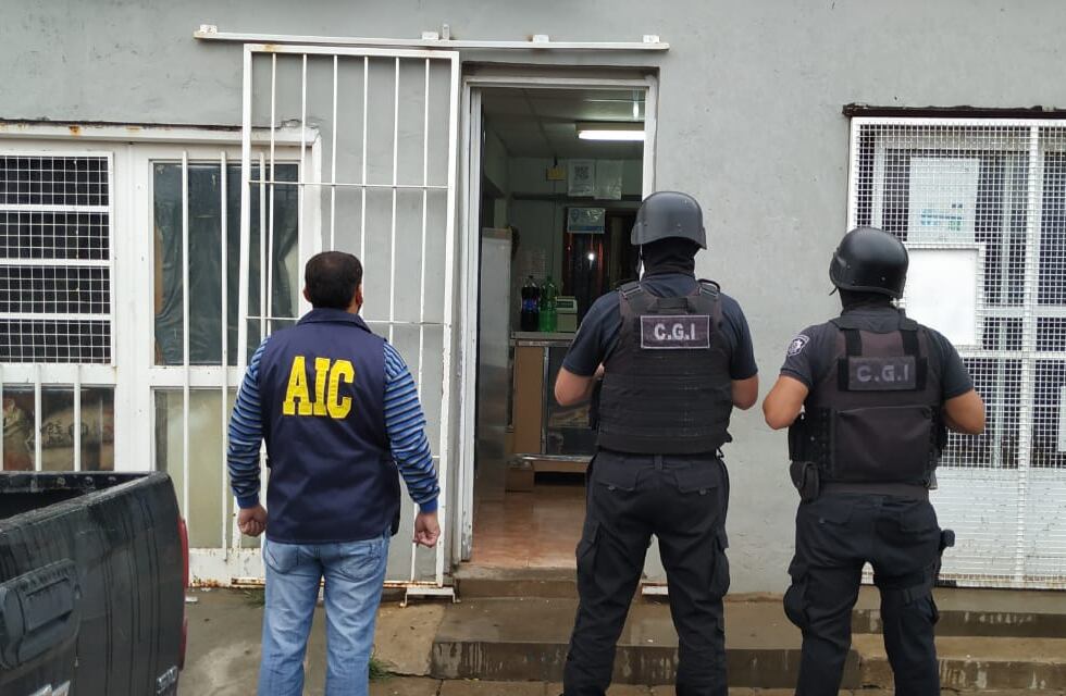 Joven baleado en el Jardín: dos allanamientos, uno positivo