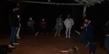 De la reunión participaron los vecinos del kilómetro 28, el Intendente y sus colaboradores.