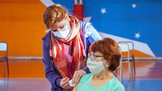 Plan de vacunación en Tierra del Fuego: llegan 3600 dosis de Sinopharm