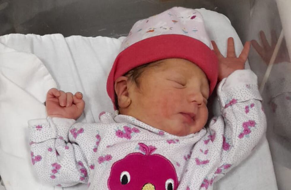 Ana es el primer nacimiento del 2022 en Arroyito