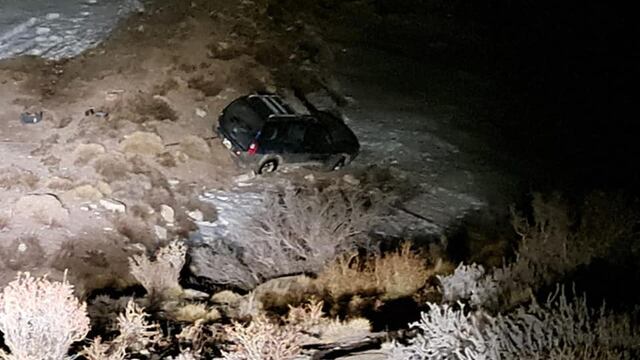 Dos amigos desbarrancaron en la cordillera y sobrevivieron 3 días en la camioneta. Foto: Defensa Civil Malargüe.