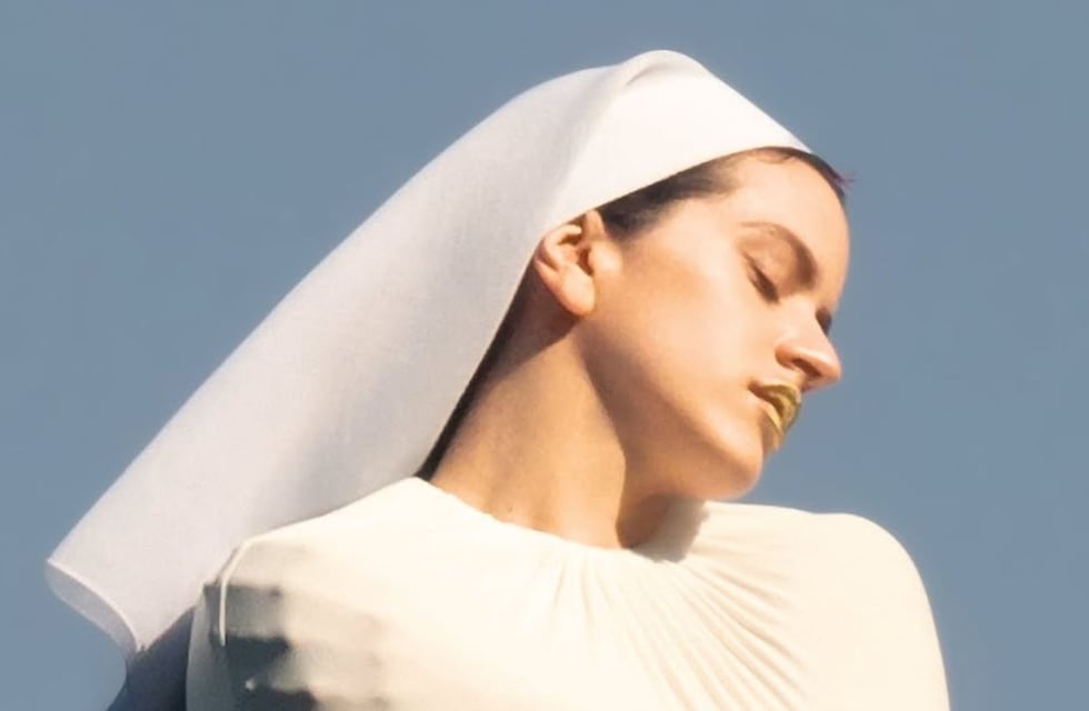 Qué significa “Berghain”, la canción de Rosalía, y cuál es su conexión con la famosa discoteca techno de Berlín