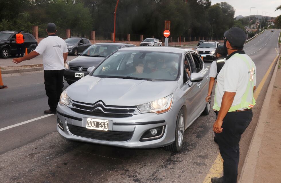 Se controlaron más de 31 mil vehículos en los ingresos de Carlos Paz este fin de semana