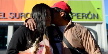 Dieron de alta a la adolescente baleada en barrio Villa Los Filtros. (Nicolás Bravo / LaVoz)