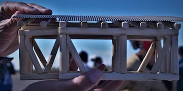 Meltequi ti chalu es un entidad conformada por 26 mujeres, las cuales llevan adelante el proyecto de construcción de casas de manera sustentable.