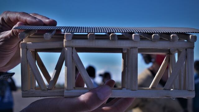 Meltequi ti chalu es un entidad conformada por 26 mujeres, las cuales llevan adelante el proyecto de construcción de casas de manera sustentable.