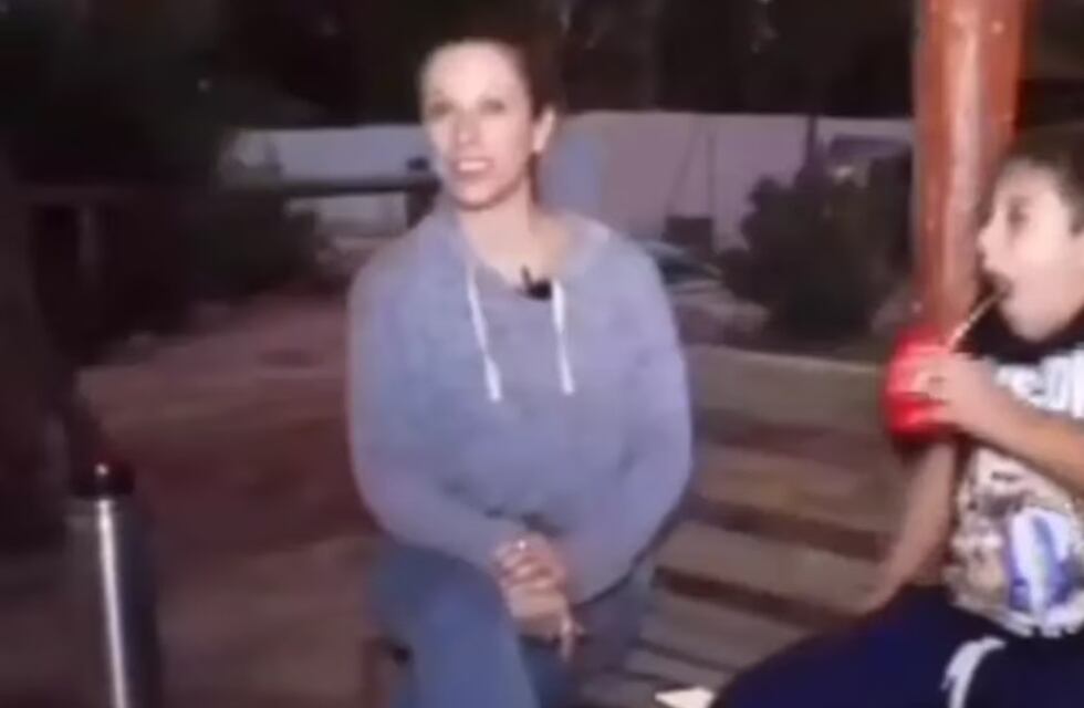 ¿Se quemó o es un gran actor? Pequeño mendocino se volvió viral por tomar un mate muy caliente y su mamá lo mandó al frente