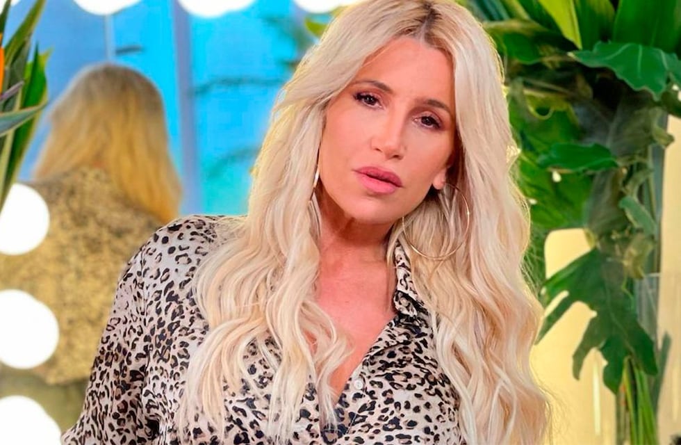 Desde el yate, Florencia Peña disfrutó del calor acompañada varios hombres: “Después de una noche gloriosa”