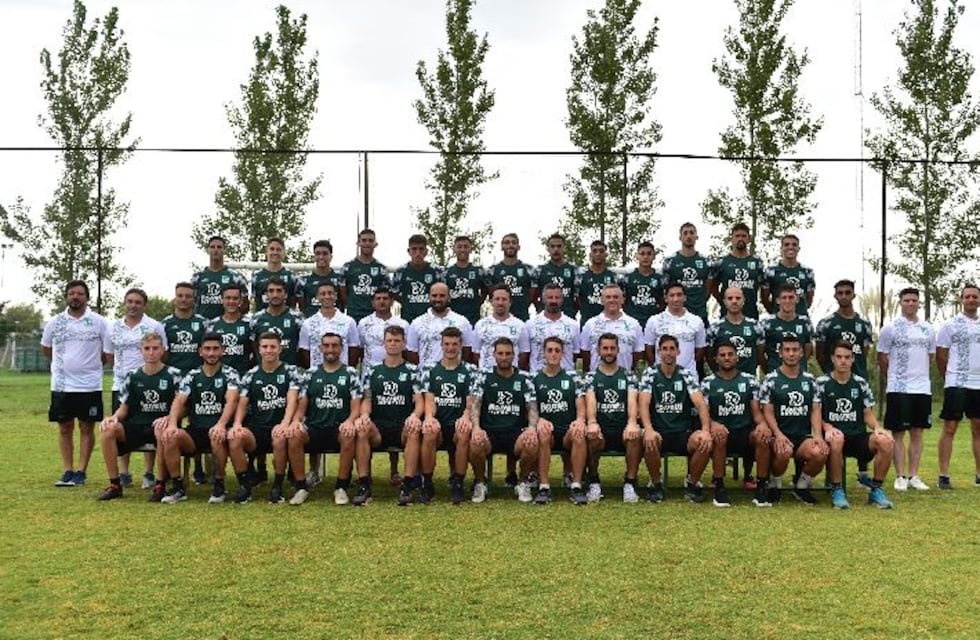 Cada vez falta menos, Sportivo posó para la foto oficial 2021