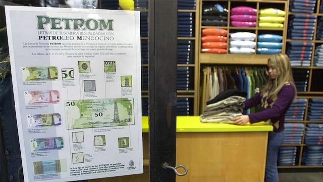 Los Petrom comenzaron a circular en Mendoza en mayo de 2002 durante la goberanción de Roberto Iglesias. Foto archivo. Claudio Gutiérrez / Los Andes