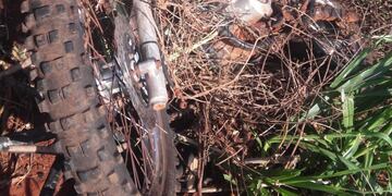 Tres Capones: motociclista falleció tras un despiste