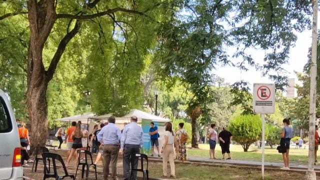 Nuevo centro de hisopado en Paraná. La Ministra Sonia Velázquez estuvo presente en el operativo.